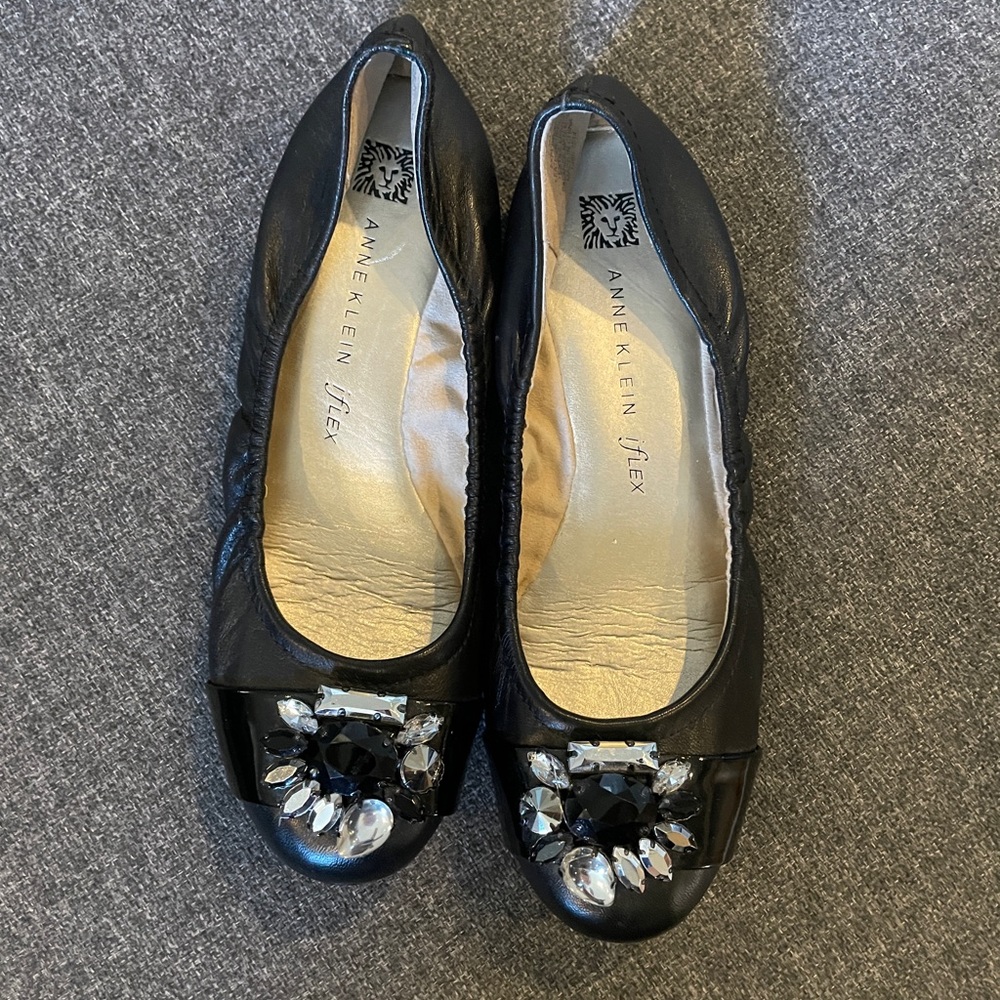 Anne Klein Flex Size 7.5 Flats